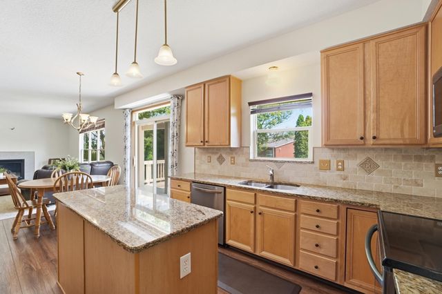 2201 Parklawn Drive, Lewis Center, OH 43035