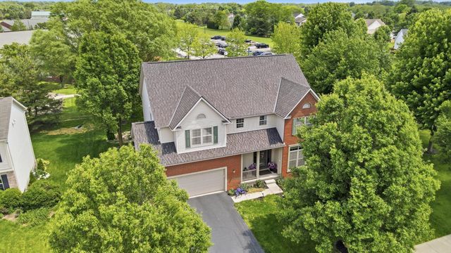 2201 Parklawn Drive, Lewis Center, OH 43035