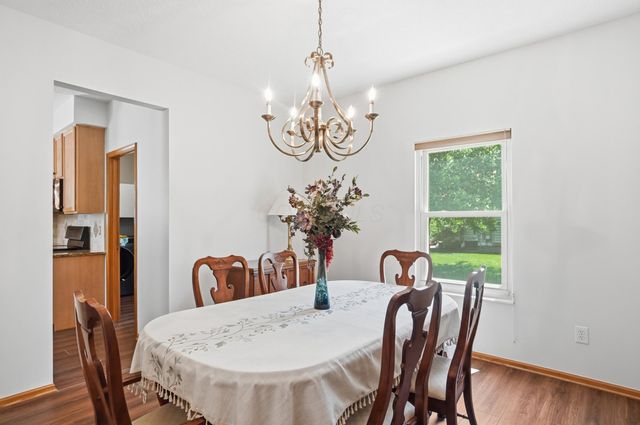 2201 Parklawn Drive, Lewis Center, OH 43035