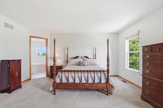 2201 Parklawn Drive, Lewis Center, OH 43035