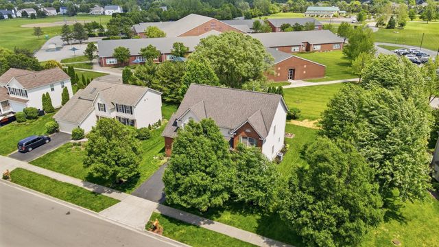 2201 Parklawn Drive, Lewis Center, OH 43035