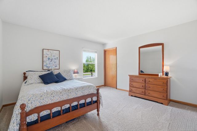 2201 Parklawn Drive, Lewis Center, OH 43035
