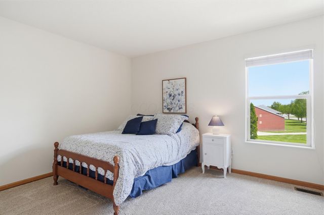 2201 Parklawn Drive, Lewis Center, OH 43035