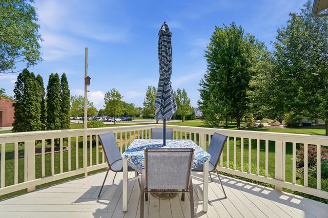 2201 Parklawn Drive, Lewis Center, OH 43035