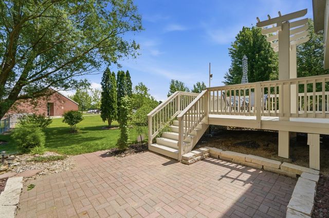 2201 Parklawn Drive, Lewis Center, OH 43035