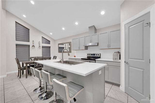 1907 Lake Point Drive, Mission, TX 78572