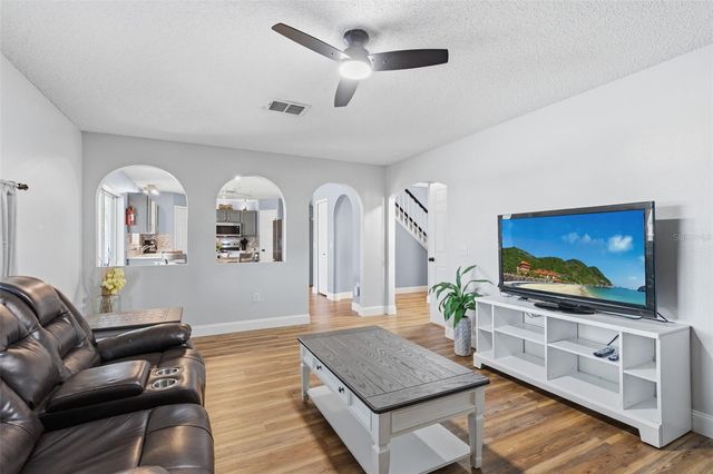 2150 SANDRIDGE CIRCLE, Eustis, FL 32726