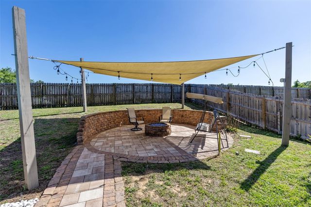 2150 SANDRIDGE CIRCLE, Eustis, FL 32726