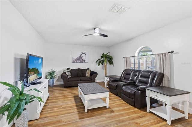 2150 SANDRIDGE CIRCLE, Eustis, FL 32726