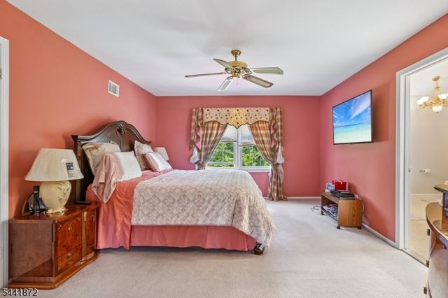 4 Viking Ct, Randolph Twp., NJ 07869
