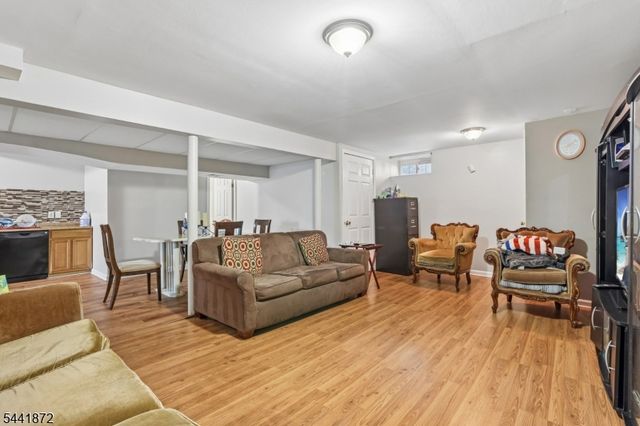 4 Viking Ct, Randolph Twp., NJ 07869