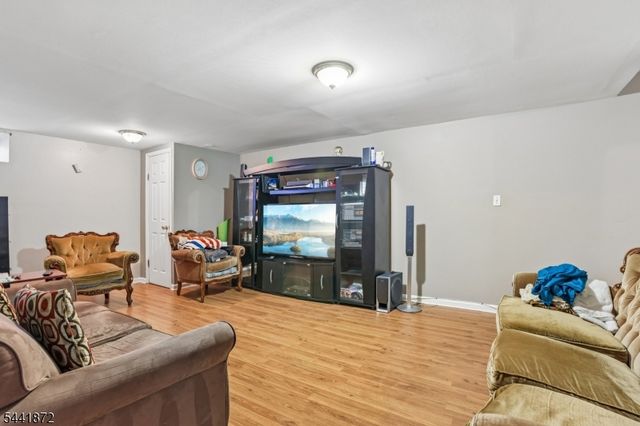4 Viking Ct, Randolph Twp., NJ 07869