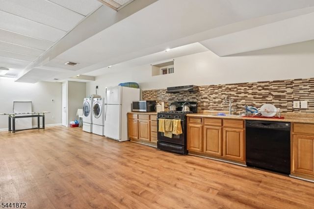 4 Viking Ct, Randolph Twp., NJ 07869