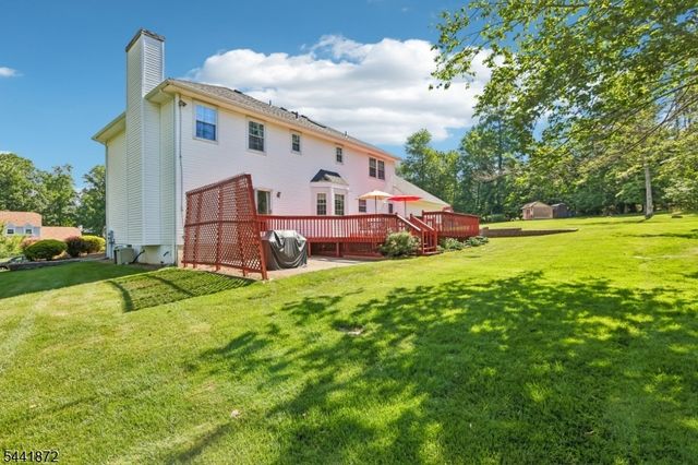 4 Viking Ct, Randolph Twp., NJ 07869