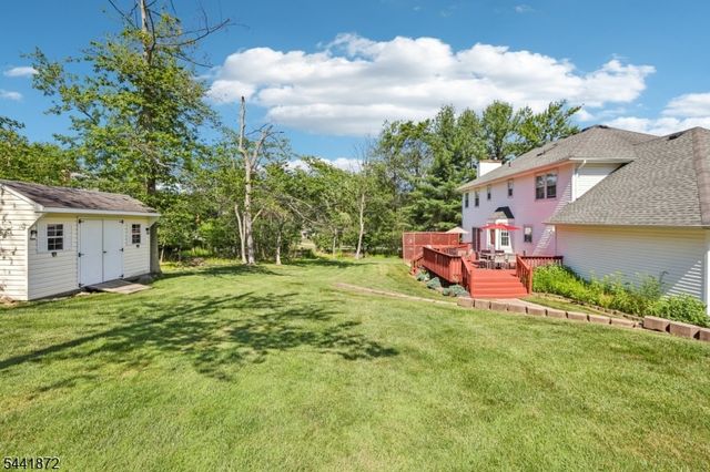 4 Viking Ct, Randolph Twp., NJ 07869