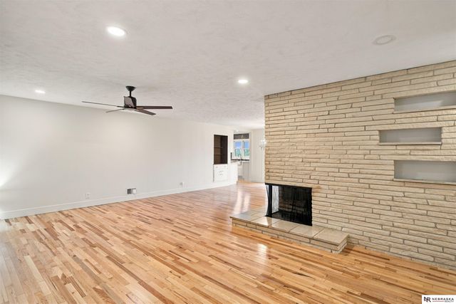 8528 Meredith Avenue, Omaha, NE 68134
