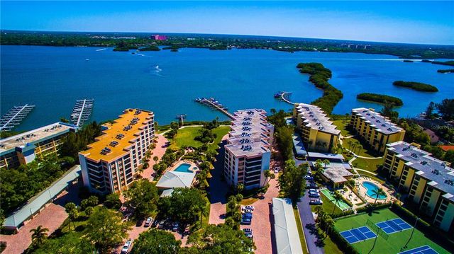 8735 MIDNIGHT PASS ROAD 206b, Sarasota, FL 34242