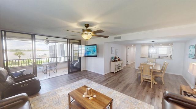 8735 MIDNIGHT PASS ROAD 206b, Sarasota, FL 34242