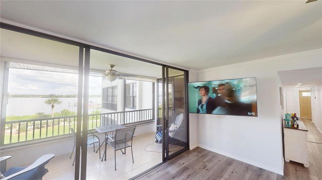 8735 MIDNIGHT PASS ROAD 206b, Sarasota, FL 34242