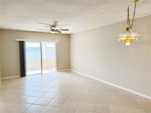 1116 Lake Terrace 214, Boynton Beach, FL 33426