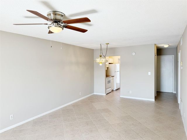1116 Lake Terrace 214, Boynton Beach, FL 33426