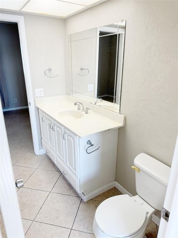 1116 Lake Terrace 214, Boynton Beach, FL 33426