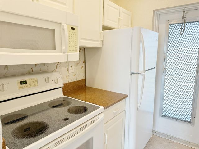 1116 Lake Terrace 214, Boynton Beach, FL 33426