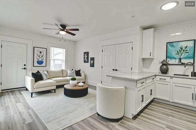 2404-2406 Maryland Avenue 2, Dallas, TX 75216