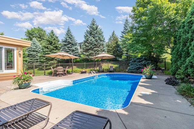 1520 Bridgewater Road, Golden Valley, MN 55422