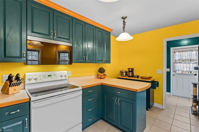 743 Almond Road, Reidsville, NC 27320