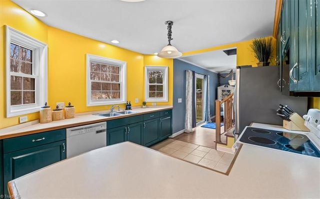 743 Almond Road, Reidsville, NC 27320