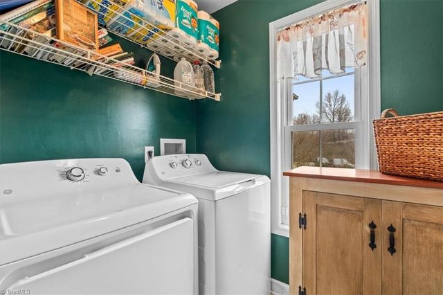 743 Almond Road, Reidsville, NC 27320