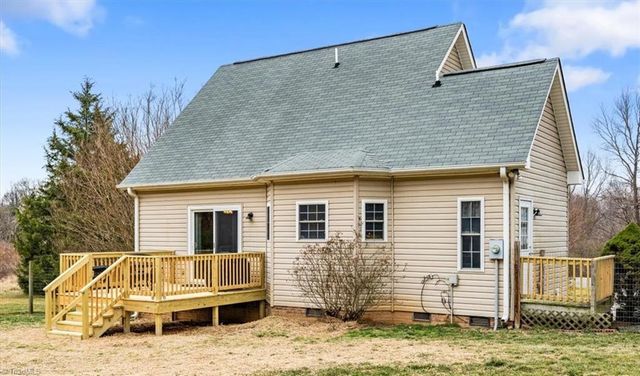 743 Almond Road, Reidsville, NC 27320