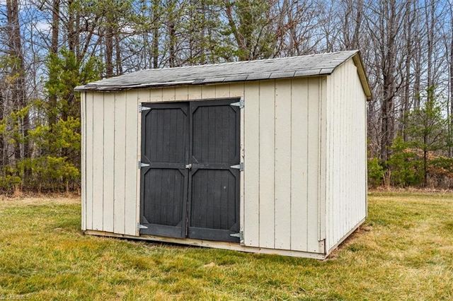 743 Almond Road, Reidsville, NC 27320