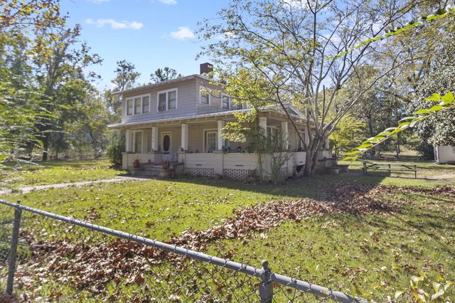 105 Mann Street, Colmesneil, TX 75938