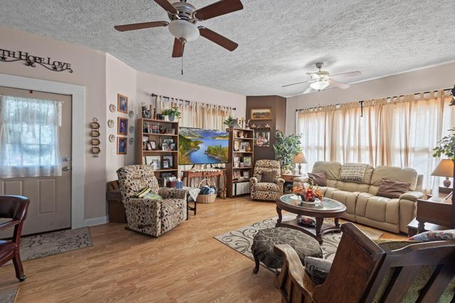 105 Mann Street, Colmesneil, TX 75938