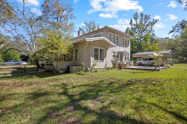 105 Mann Street, Colmesneil, TX 75938