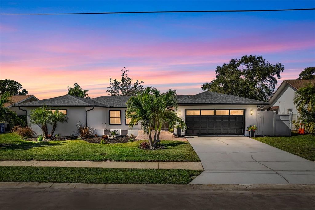 6742 TEQUESTA DRIVE, Seminole, FL 33777