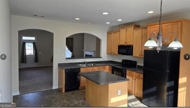 6056 Park Close, Fairburn, GA 30213