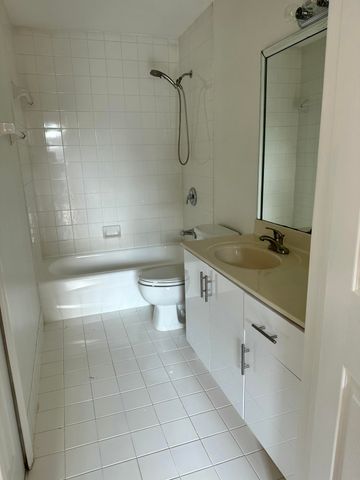 7085 Nova Drive 320, Davie, FL 33317