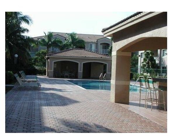 7085 Nova Drive 320, Davie, FL 33317