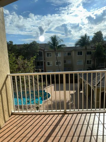 7085 Nova Drive 320, Davie, FL 33317