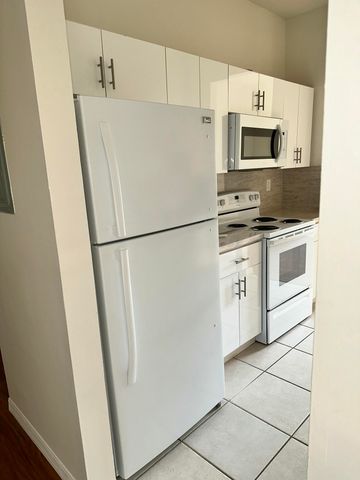 7085 Nova Drive 320, Davie, FL 33317