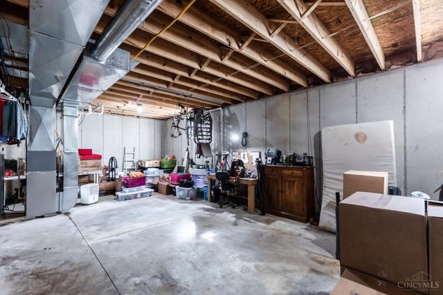 125 Kelly Drive, Williamsburg, OH 45176