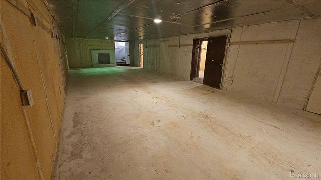 2469 Hatherly Avenue, Flint Charter Township, MI 48504