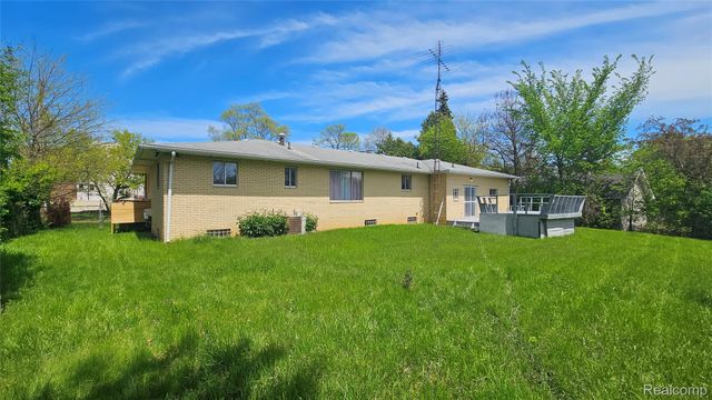 2469 Hatherly Avenue, Flint Charter Township, MI 48504