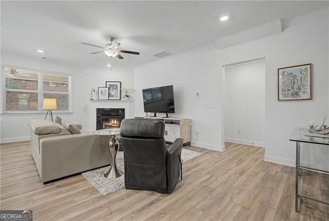 950 Summit Drive, Canton, GA 30114