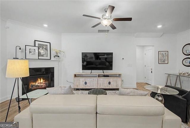 950 Summit Drive, Canton, GA 30114