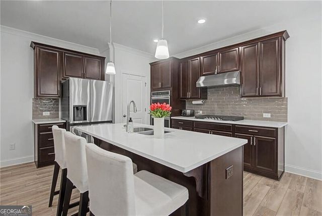 950 Summit Drive, Canton, GA 30114