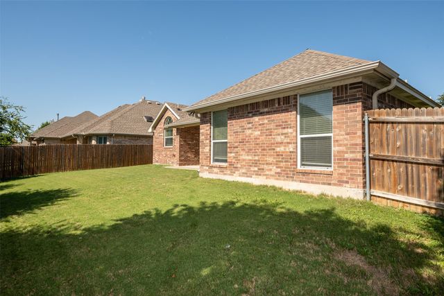 10913 Golfview Way, Benbrook, TX 76126